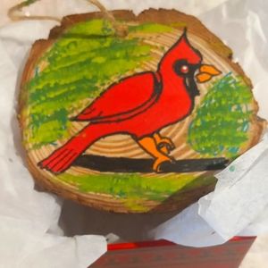 HANDPAINTED WOODSLICE RUSTIC CHRISTMAS ORNAMENT - CARDINAL